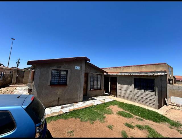 7 BEDROOM HOUSE FOR SALE IN SPRINGS CENTRAL